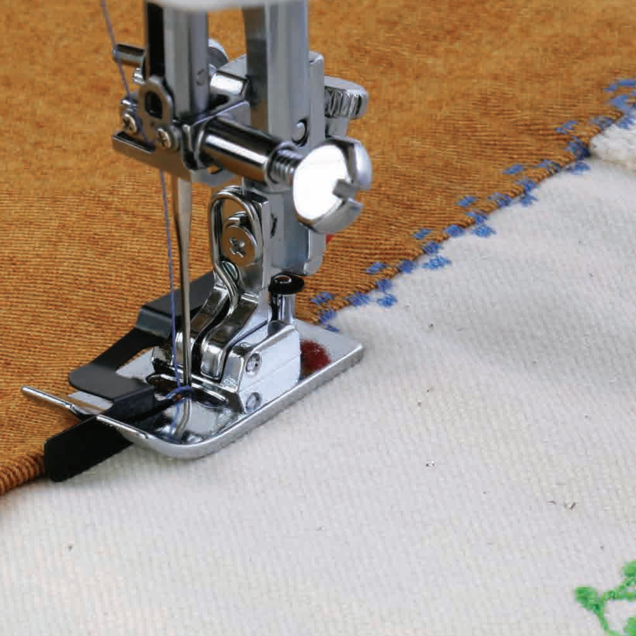 Ditch quilting foot