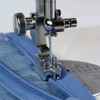 Invisible zipper foot 